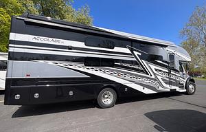 2023 Entegra Coach Accolade XL 37L