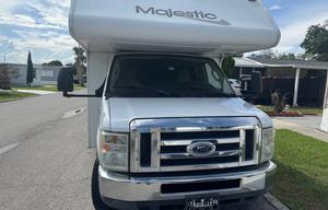 2013 Thor Motor Coach Four Winds 23U RV rental photo 3