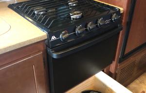 2017 Thor Motor Coach Chateau 31L