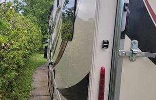 2021 Thor Motor Coach Outlaw 29J