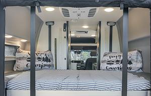Revel All wheel Drive van Winnebago Mercedes-Benz
