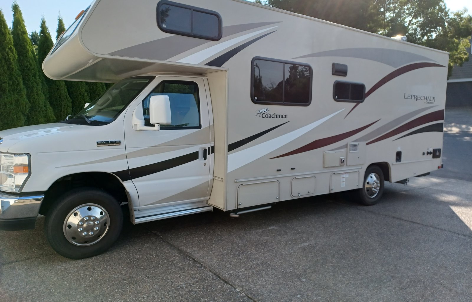 2017 Coachmen Rv Leprechaun 230CB