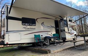 "Dingo" Coachmen RV Freelander 27QB