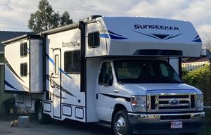 2022 Sunseeker "Lola" Fully Loaded with Solar