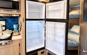 2026•Sleeps 8•Full Bunks•Slide-Out•Outdoor Kitchen