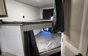 AR's Salaam fsx 179DBK (off-grid capable)