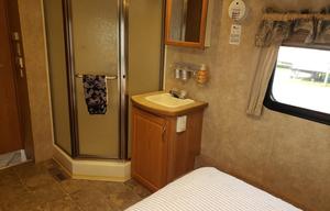 2007 Gulf Stream RV Mako 30 FBHS