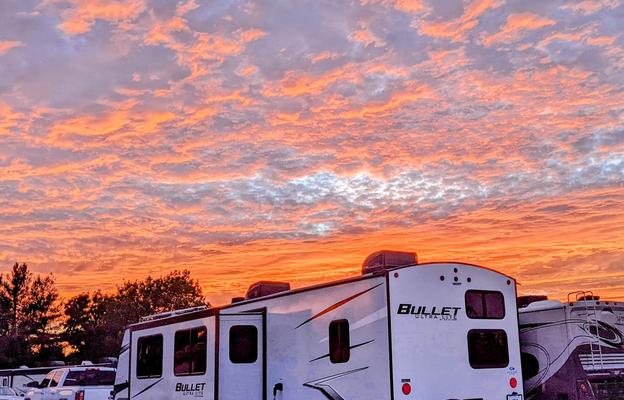 2022 Keystone RV Bullet 330BHS, two-room, two a/c, 1.5 bath