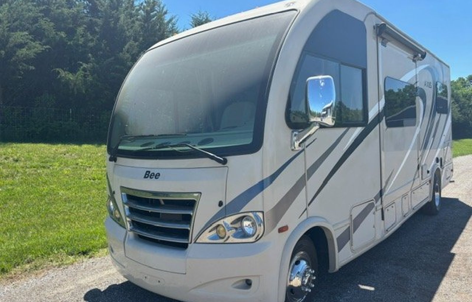 2016 Thor Motor Coach Axis 24.1