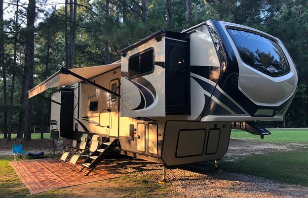 Large Front Living Family Camper