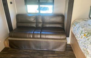 SKIP'N ROCKS PET FRIENDLY RV RENTAL
