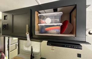 Solar powered off grid camper! Stay anywhere!