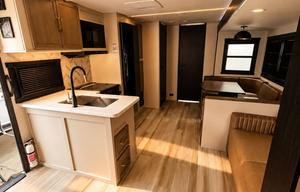 Flagship | Luxury Family Bunkhouse