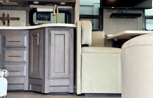 2022 Thor Motor Coach Palazzo 33.5 - Bunkhouse