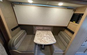 2019 Thor Daybreak 30DB Class C Super Comfortable!