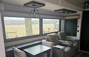 2025 Jayco North Point HAL 2640