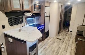 2020 Keystone RV Hideout 31BHDSWE