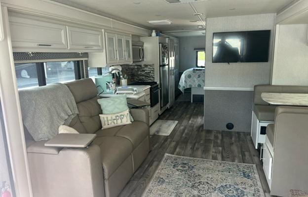 2022 Holiday Rambler Admiral 35R