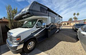 Lucky Clover Leprechaun 2022 Coachmen