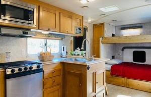 All-Inclusive Travel Trailer Getaway By The Marsh!