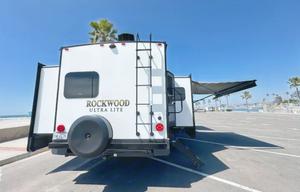 T4 2020 RockWood Ultralite 2910SB** Sleeps 10!!