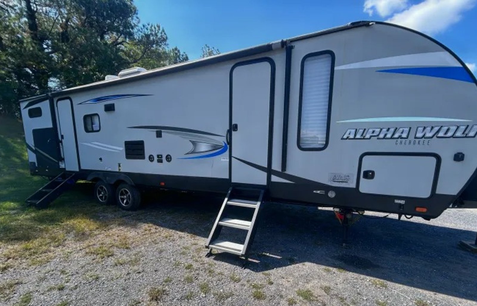 2020 Forest River Alpha Wolf 30DBH
