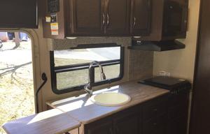 2017 Thor Motor Coach Vegas 25.3