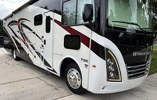 Just Living Our Adventure 2023 Thor Windsport 35M