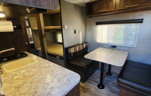 2018 CrossRoads RV Zinger Lite ZR18BH