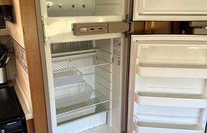 Large Camper - Vacation Ready/Full of Amenities