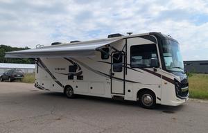 Matt and Reba's Motorhome Rental