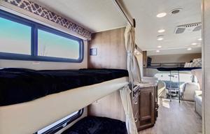 10-Person Jayco Redhawk 31F Vacation