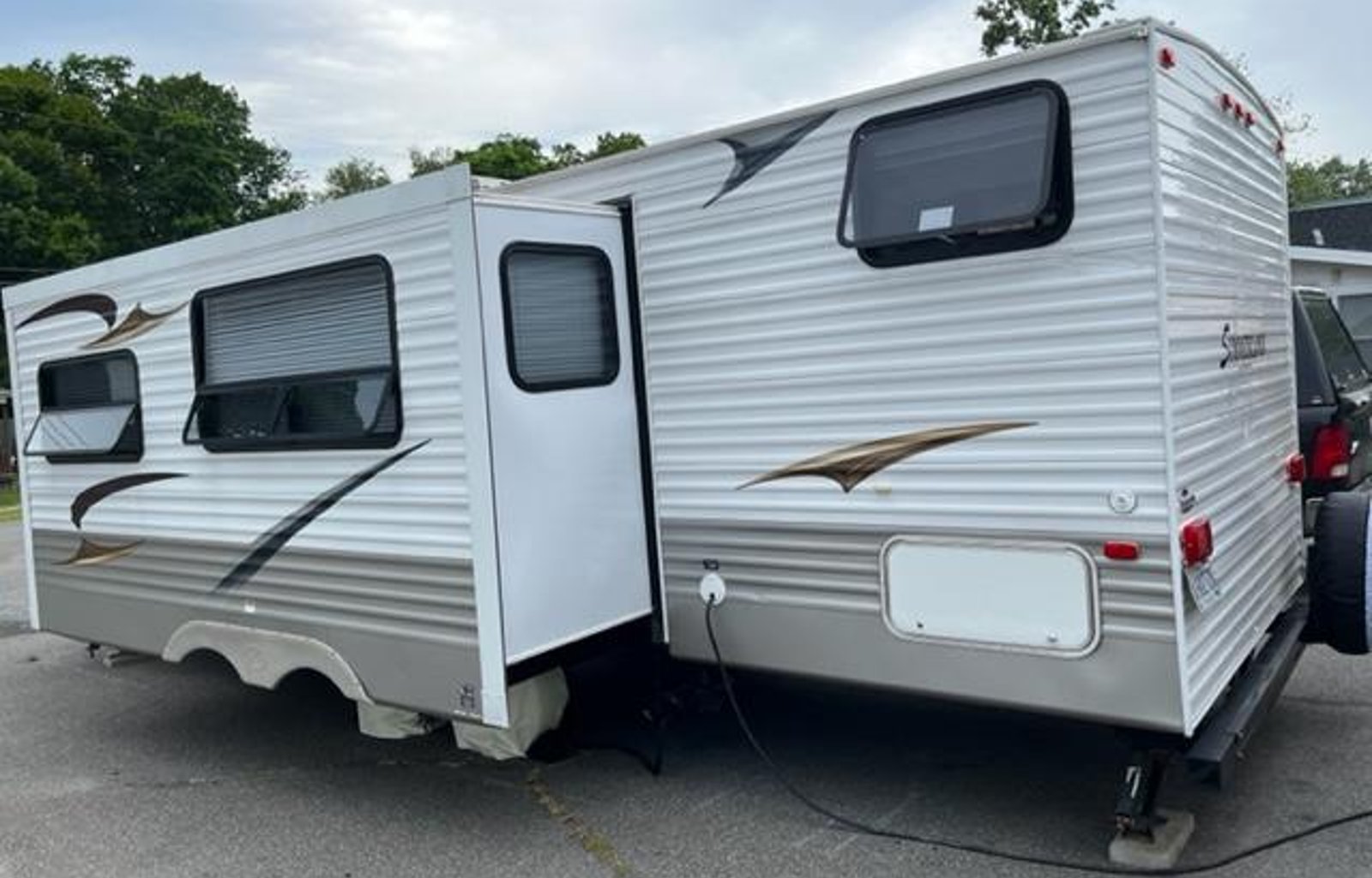 2011 Keystone RV Summerland 2980BHGS