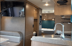 2019 Thor Motor Coach Chateau 31Y