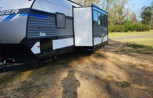 2023 Heartland Pioneer BH 270