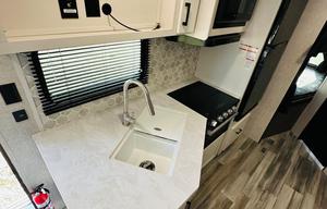 2024 BRAND NEW! Jayco Jay Flight 235MBH