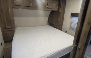2021 Spacious East to West 26RB king bed