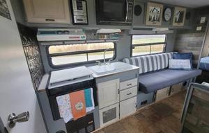 2001 Forest River RV Rockwood Mini Lite 1809 RV rental photo 15