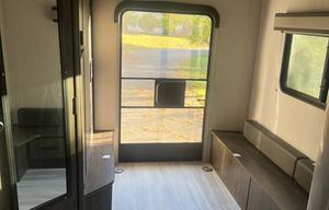 24' Versatile Voyager, Pet-Friendly, Equipped!