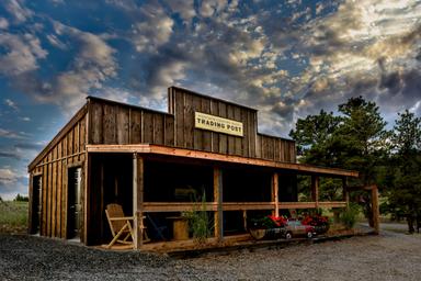 Montana Country Pines Private Vintage Retreat