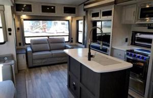 2022 Keystone RV Sprinter Limited 3590LFT