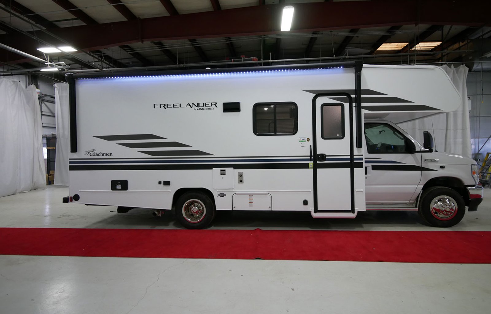 2022 Coachmen Rv Freelander 23FS Ford 350