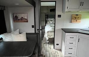 CLEAN functional Camper