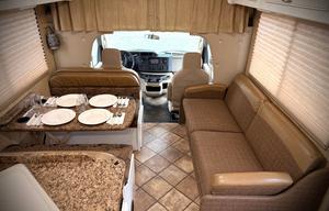 Alaska Adventure RV | Sleeps 6 | Easy Drive