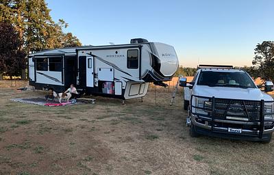 2021 Keystone RV Montana High Country 364BH RV rental photo 2