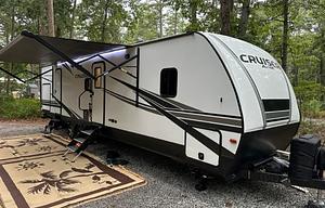 2022 Cruiser Aire 33BHB - Big Family RV Rentals