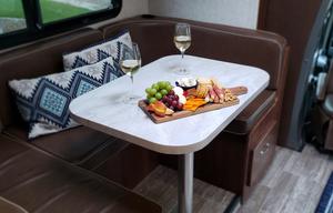 2020 SunSeeker Mercedes Diesel w/ FULL Slideout
