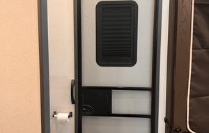 Spacious Family Friendly Luxury 5th Wheel 2BR/2BA