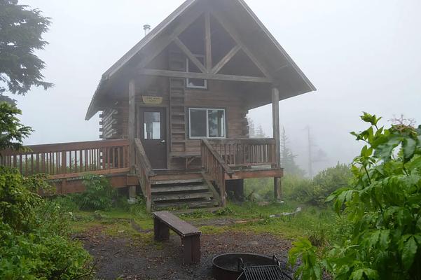 J04, Loop: AREA JOHN MUIR CABIN