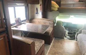 31' Spacious - 6 person RV for Children & Pets 8-)